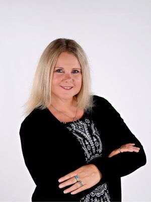 Lorna Angell